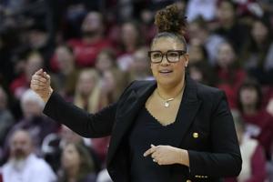 Ex-Wisconsin players say in lawsuit that former coach Marisa Moseley psychologically abused them