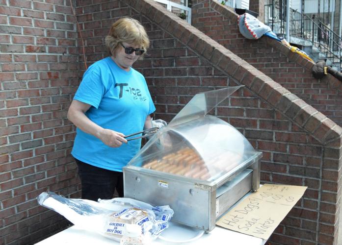 Locals gather for Kulpmont community yard sale Local