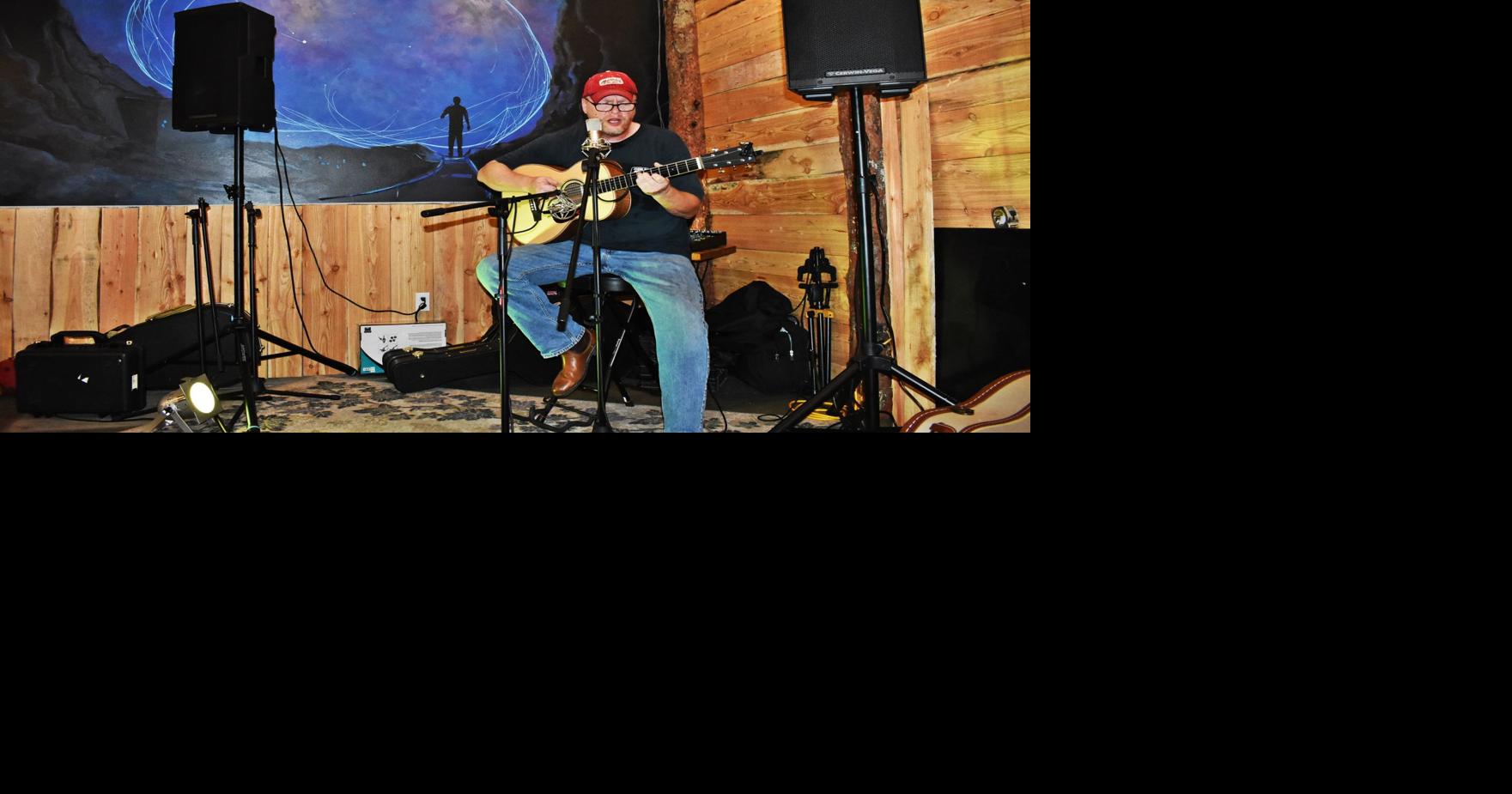 Restaurant/pub holds successful soft opening | Local | newsitem.com