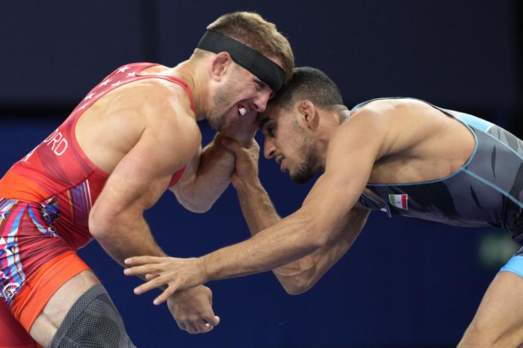 Olympic Wrestling Retherford withdraws, finishing two wins shy of bronze medal Sports