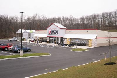 Coal Township Tractor Supply opens