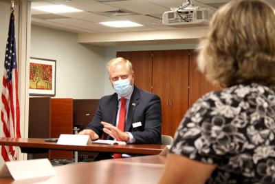 Keller meets with Evangelical administrators