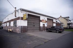 Mount Carmel considering purchasing two West Fourth Street lots for impound lot, garage