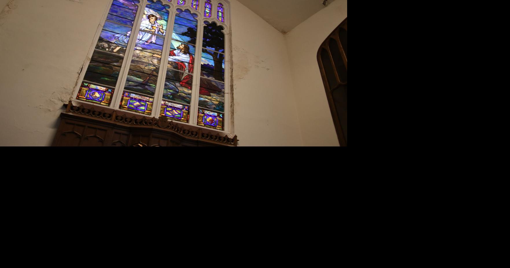 Ringtown churchgoers get one last look at stained glass window, for
