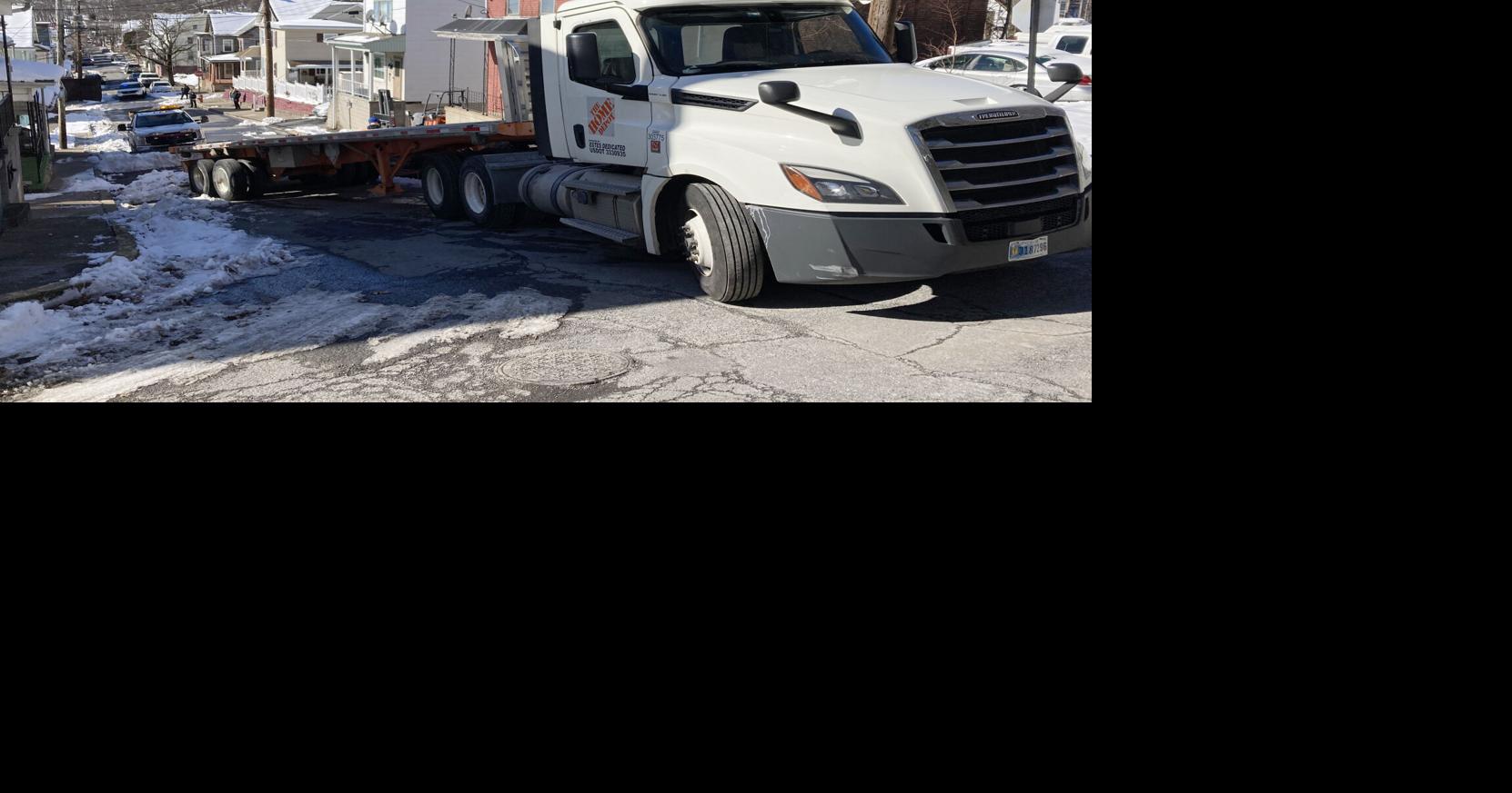 Tractortrailer stuck in Bunker Hill section of Shamokin News