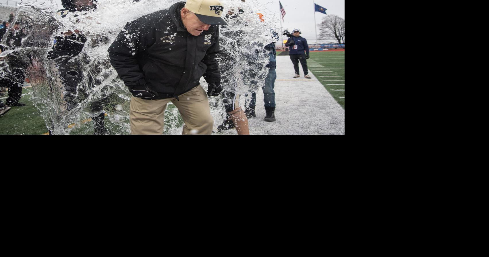 H.S. Football: Southern Columbia returns to glory in dominant fashion with 15th state title