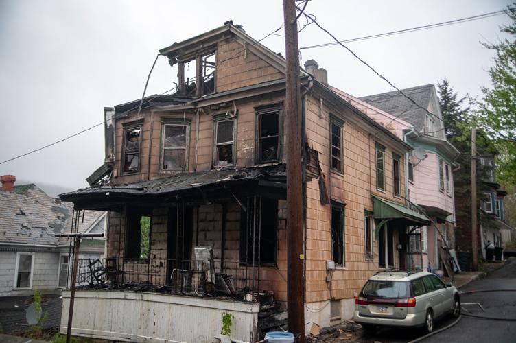 Early morning fire destroys North Orange Street home | Local | newsitem.com