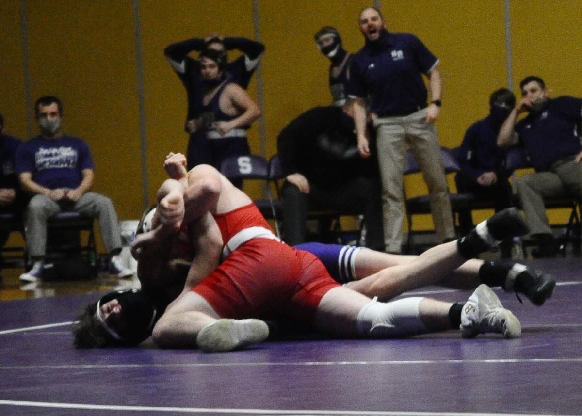 H.S. Wrestling Key wins help Mount Carmel top Shamokin, 4630 Sports