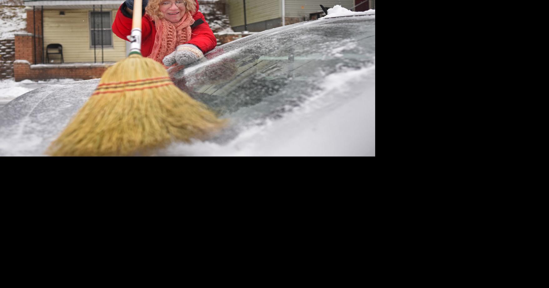 Storm brings mixture of snow, sleet and freezing rain | Local ...