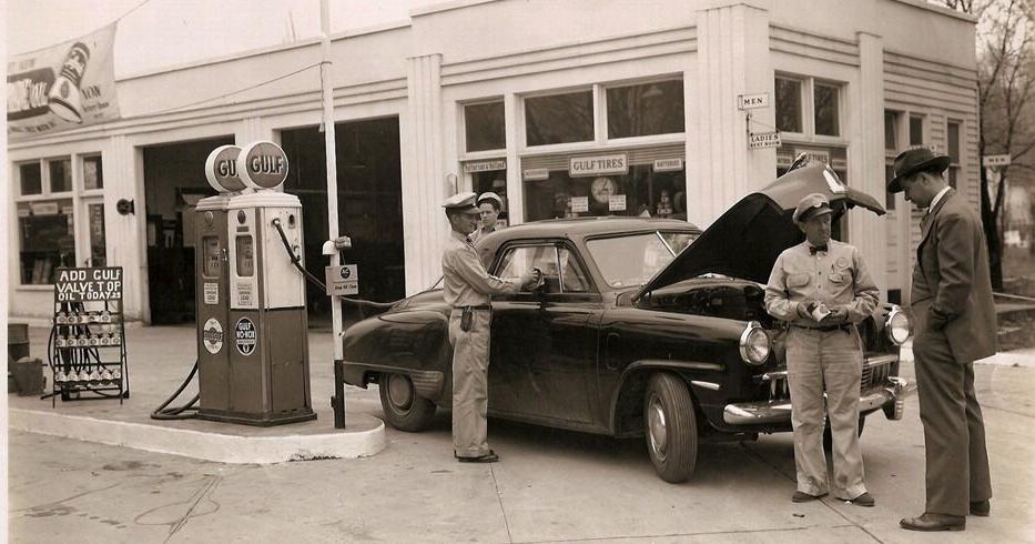 Cars We Remember: Small-town gas stations have disappeared, replaced by massive food-and-fuel travel plazas