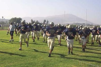 Football Team Scrimmages Against Rubidoux News Newsmirror Net