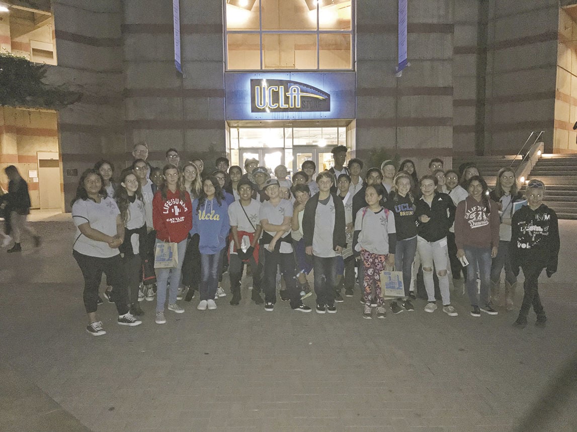 park-view-and-mesa-view-middle-schools-avid-students-get-a-look-at