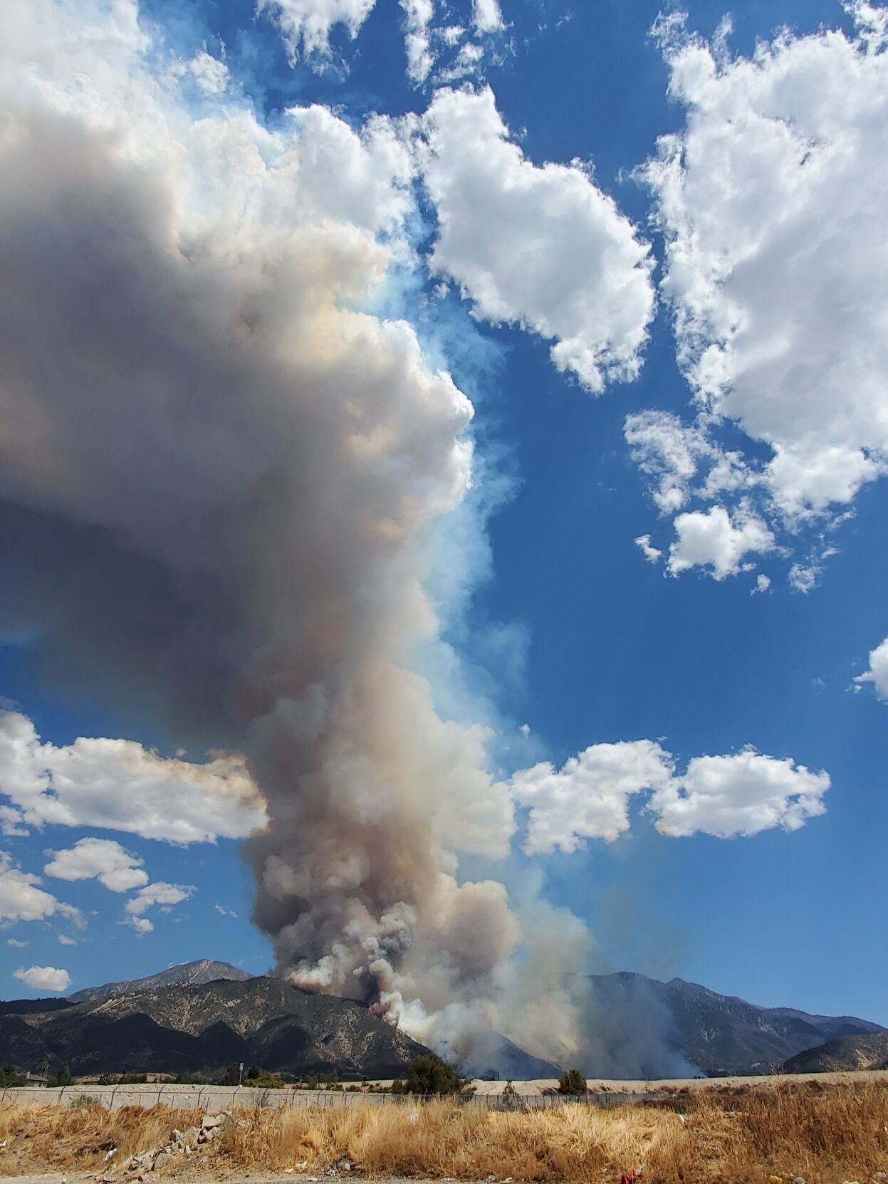 New fire erupts, Oak Glen Road in Yucaipa - Dubbed the El Dorado Fire ...