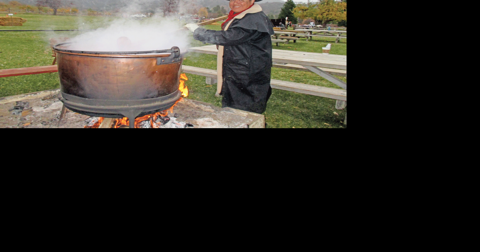 Overflowing crowds at Oak Glen Apple Butter Festival
