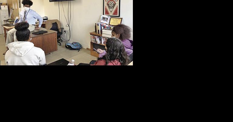 Orange High School teacher is a finalist for North Carolina Beginning Teacher of the Year - Vimarsana News