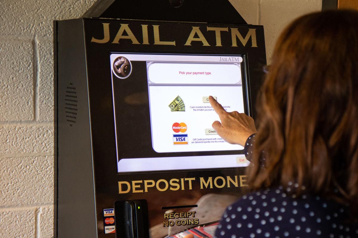 OCSO, OASIS sign agreement to end ATM fees at Orange County Detention