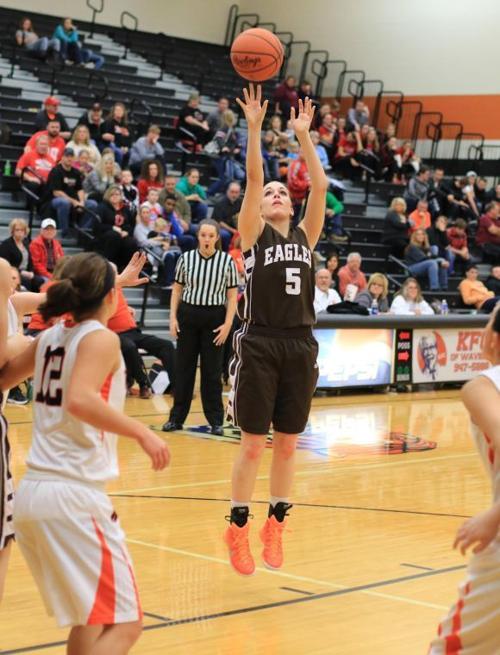 Paige Sanders shoots vs. Waverly
