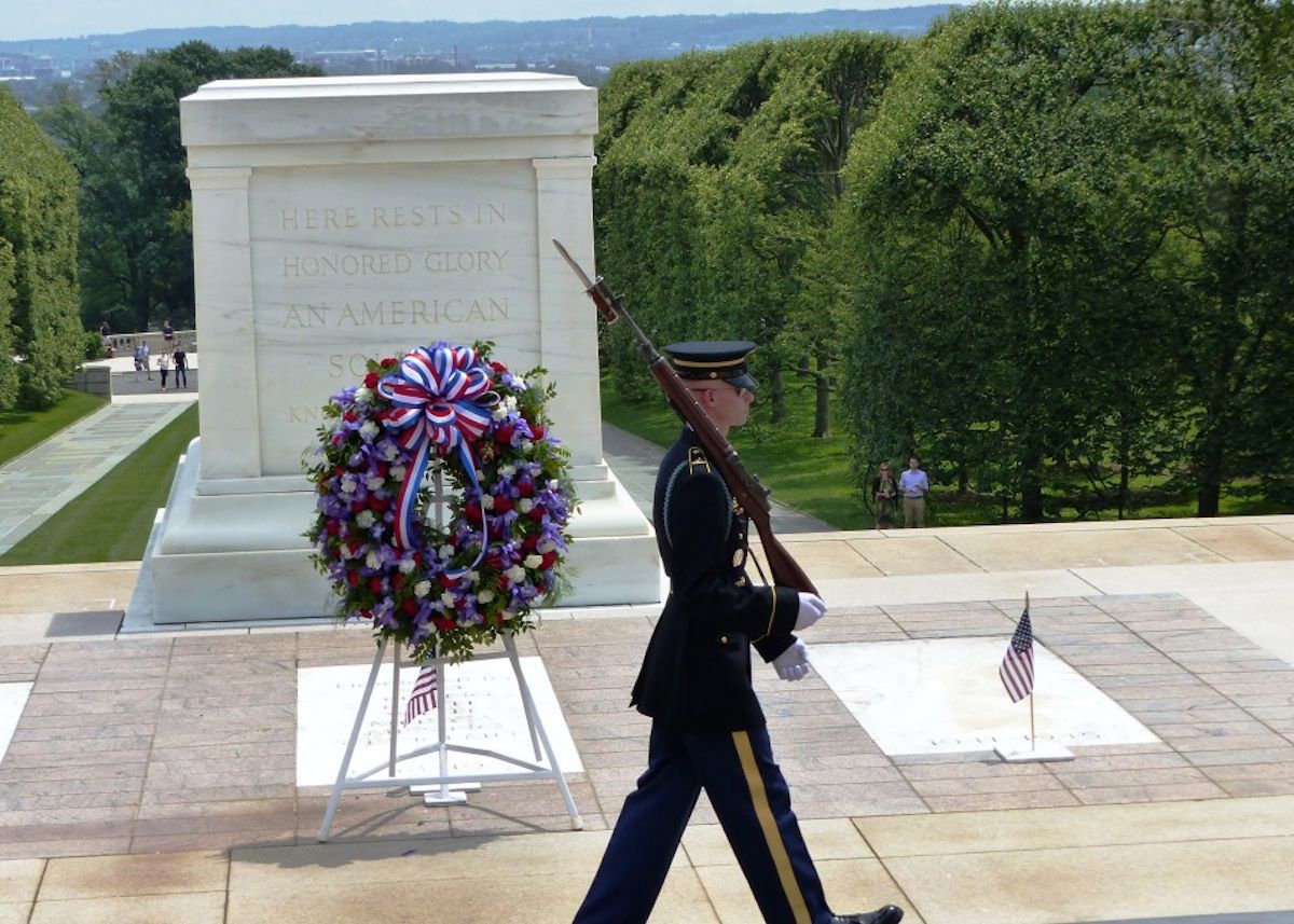 what is the tomb of the unknown soldier
