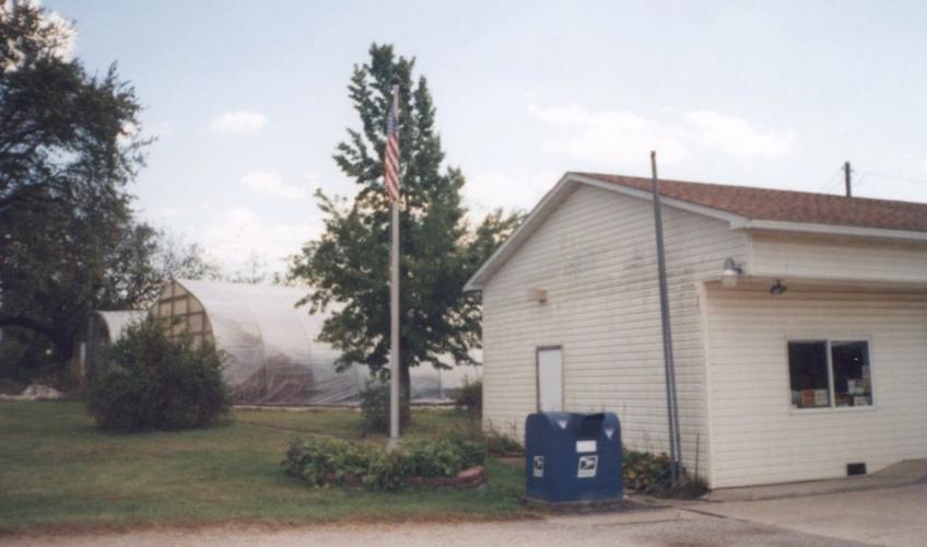 The story of the new flagpole at the Stockdale Post Office Pikes Past