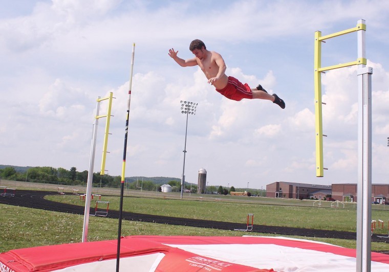 With the return of the pole vault, Piketon athletes achieve new heights ...