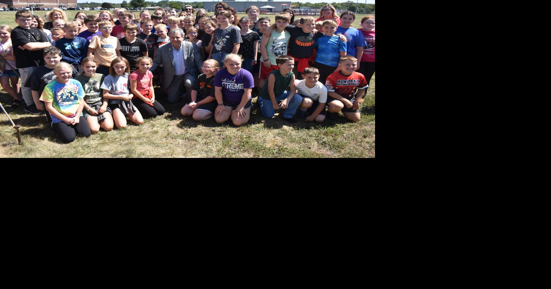 Sherrod Brown visits groundbreaking of Piketon Middle School ...