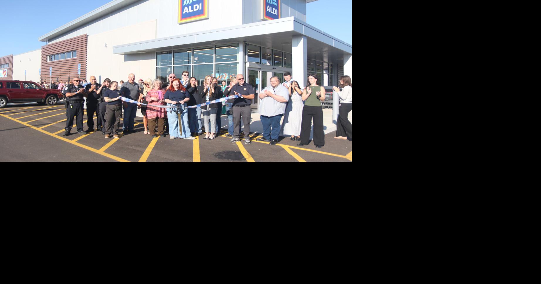 Waverly ALDI holds grand opening celebration