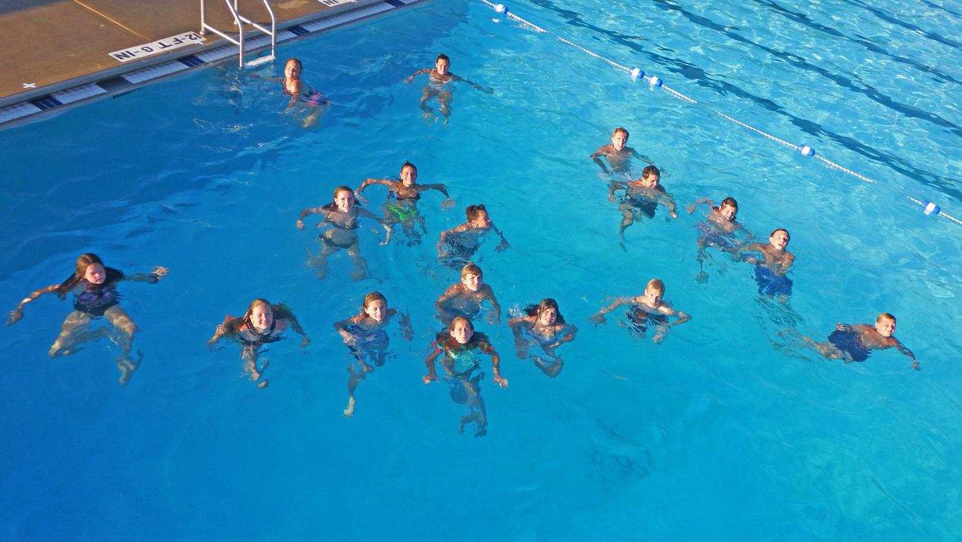 Waverly CC pool deep end - whole group