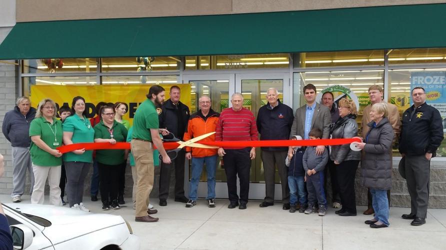 Dollar Tree celebrates grand opening News