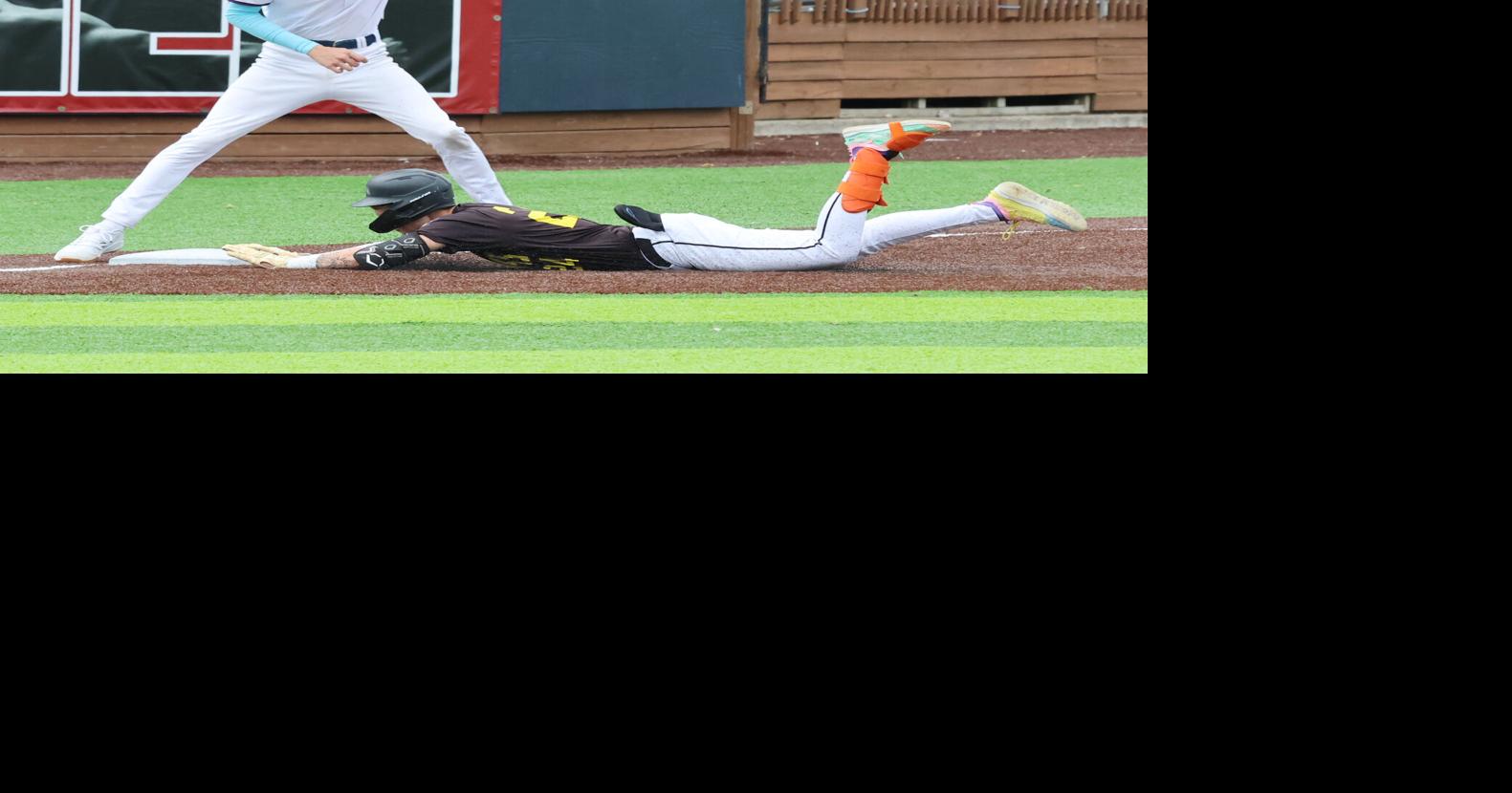 Shockers win three of five games in Jim Jadwin Memorial tournament