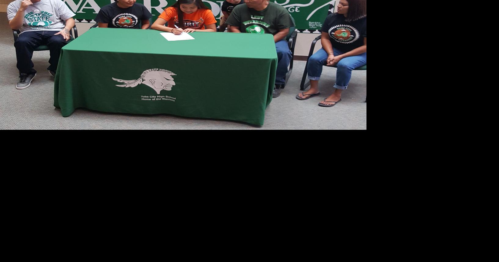 Tuba City High School basketball player signed by Ottawa University