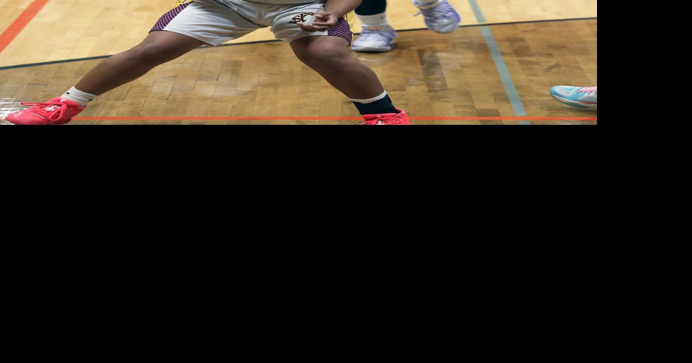 Rock Point Lady Cougars run their way to tournament title | Opinion ...