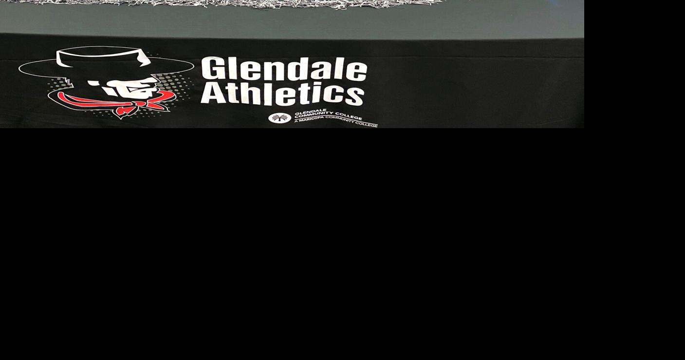 Tuba City volleyball player signs with Glendale Community College