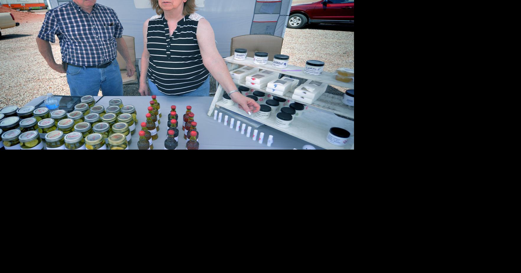 Photo highlights Winslow Farmer’s Market Winslow News