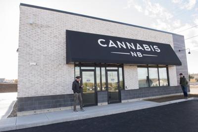 Canada Opens The Door Wide To Legal Pot News Niagara Gazette Com
