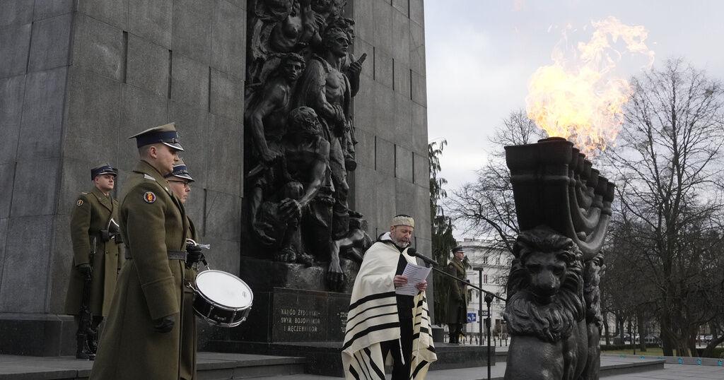 Nazi death camp survivors mark 79th anniversary of Auschwitz liberation on Holocaust Remembrance Day - Vimarsana News