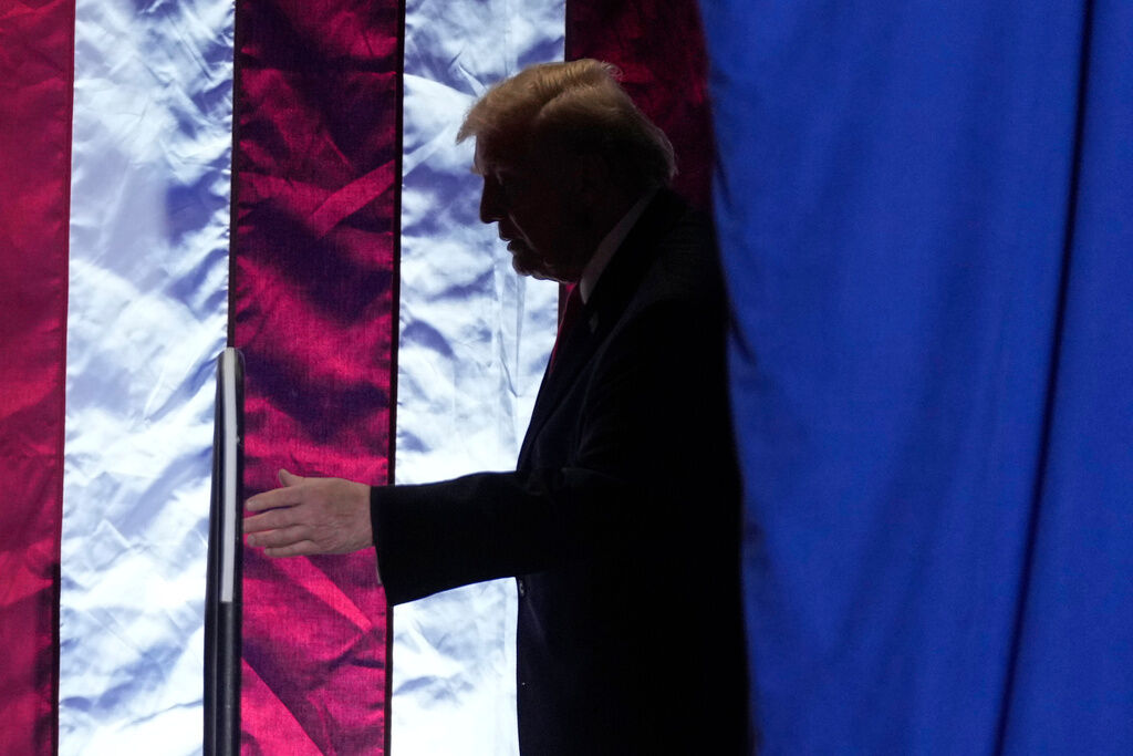 Trump Boasts $1.5B War Chest to Shake Up Midterms