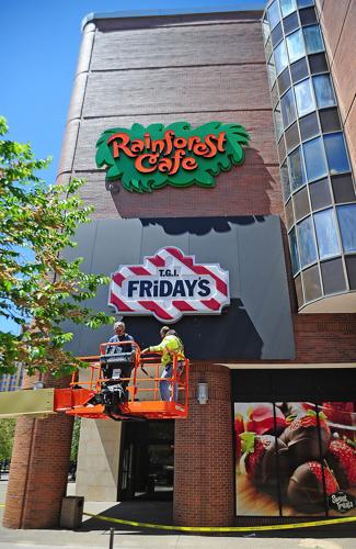 EDITORIAL: Rainforest Cafe opening is worth celebrating ...