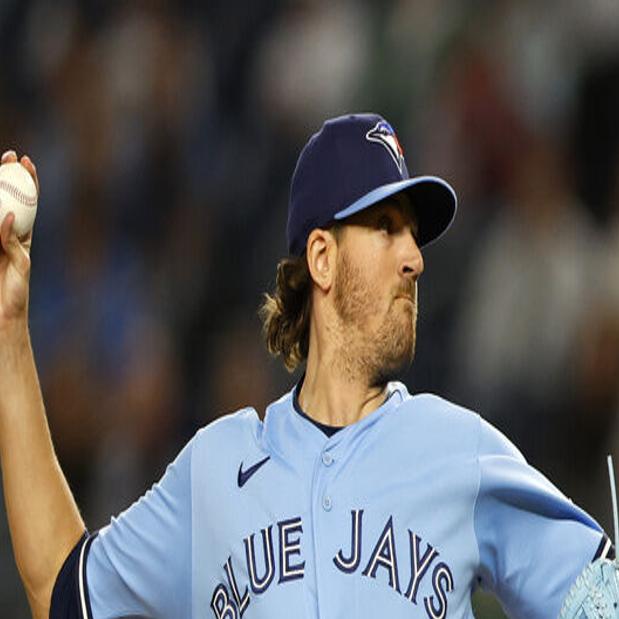 Gausman pitches streaking Blue Jays past Yankees 6-1 to maintain