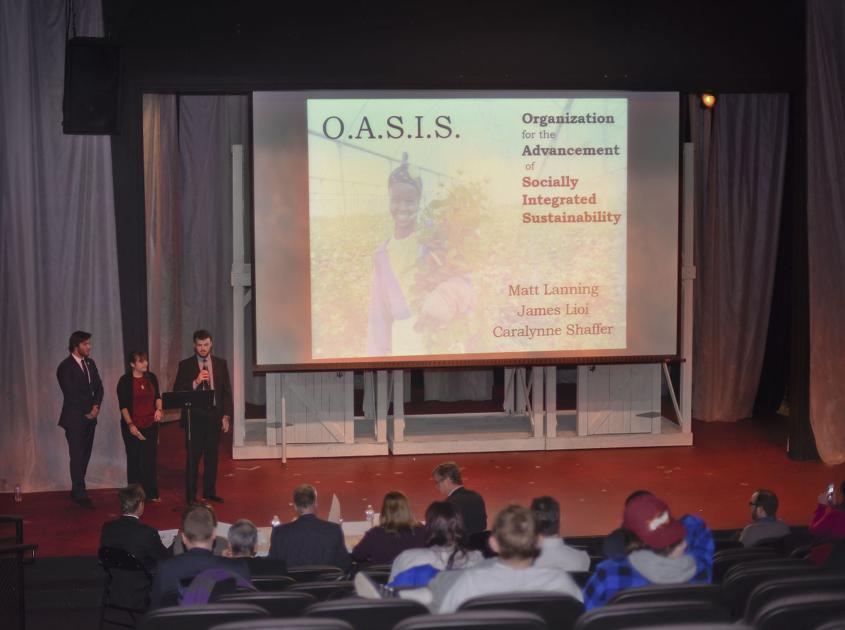 Shark Tank Styled Event Nets 10 000 For Nu Students Community Kitchen Local News Niagara Gazette Com