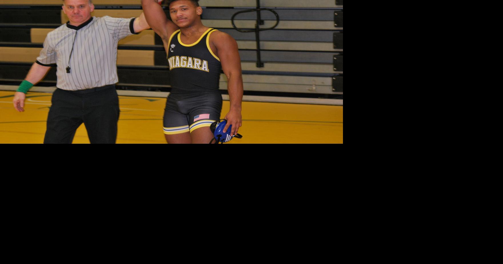 Niagara Wheatfield alum Te’Shaun Mathews earns All-America honors at NJCAA Division III Wrestling Championships