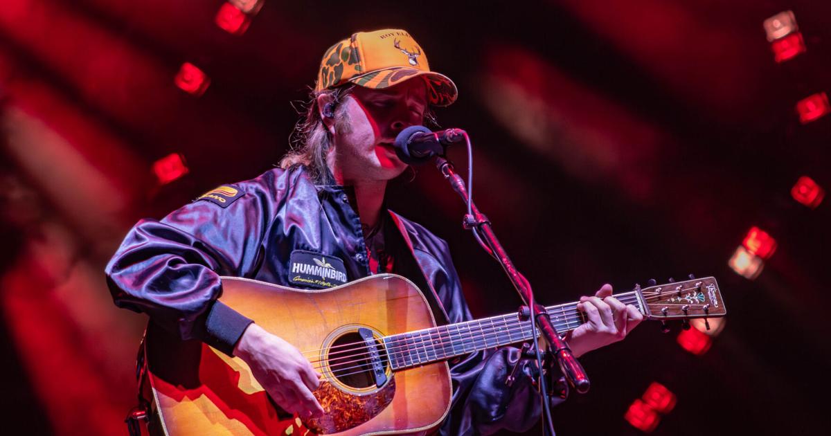 Jennings Rapper JENNINGS: Family ties lead to expanded musical horizons — and Billy ...