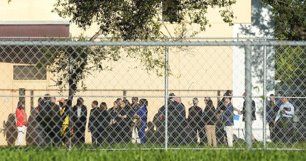 Shots again fired at site of Parkland school massacre in reenactment after lawmakers visit - Vimarsana News