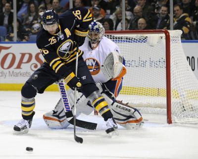 Islanders acquire Thomas Vanek from Sabres in exchange for Matt Moulson,  draft picks – New York Daily News