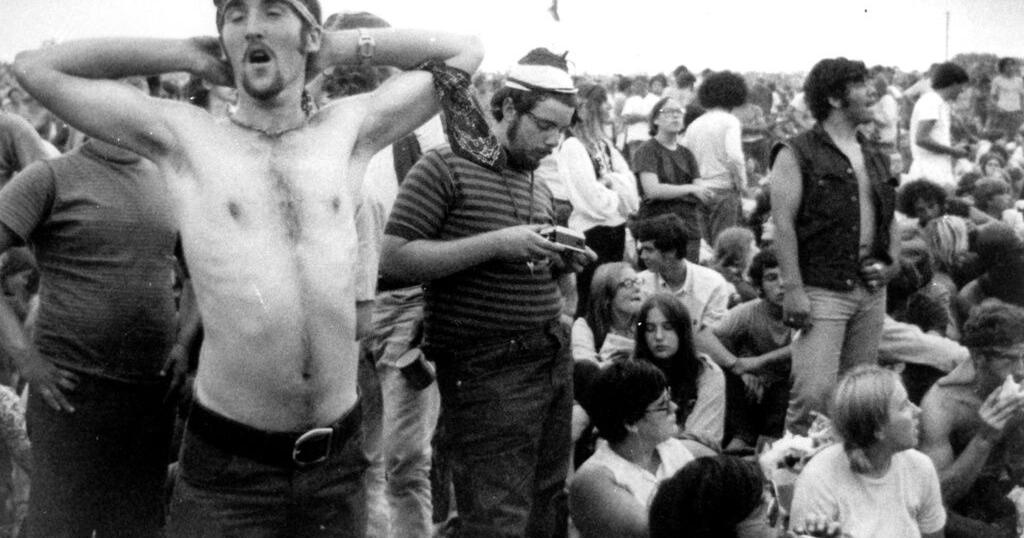 Peace, music and memories: As the 1960s fade, historians scramble to capture Woodstock's voices - Vimarsana News