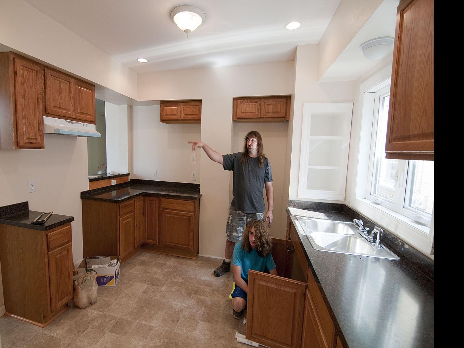 Schumer Wants To See Isaiah 61 On Hgtv Show Rehab Addict Local News Niagara Gazette Com