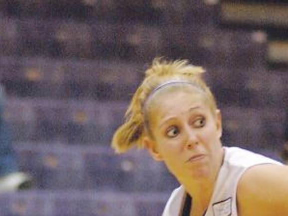 Women S Basketball Nu Stays Perfect Through Four With Win
