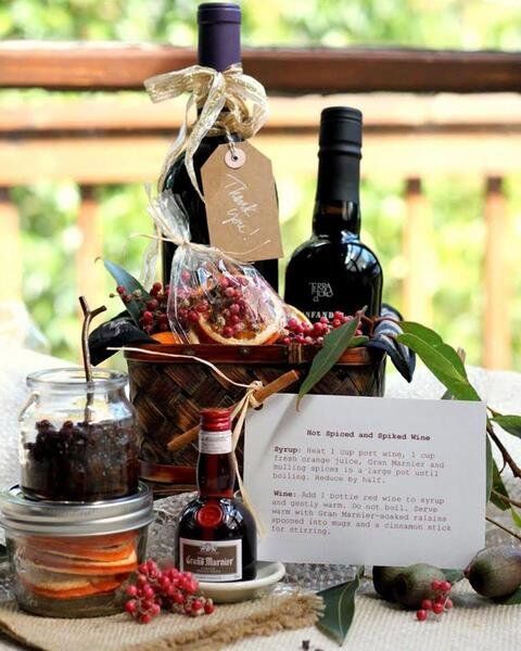 Hostess Gift: DIY Mulled Wine Kit  Diy wine gift baskets, Wine gifts diy,  Diy mulled wine kit