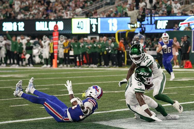 Josh Allen's turnovers haunt Bills in stunning loss to Jets, Sports