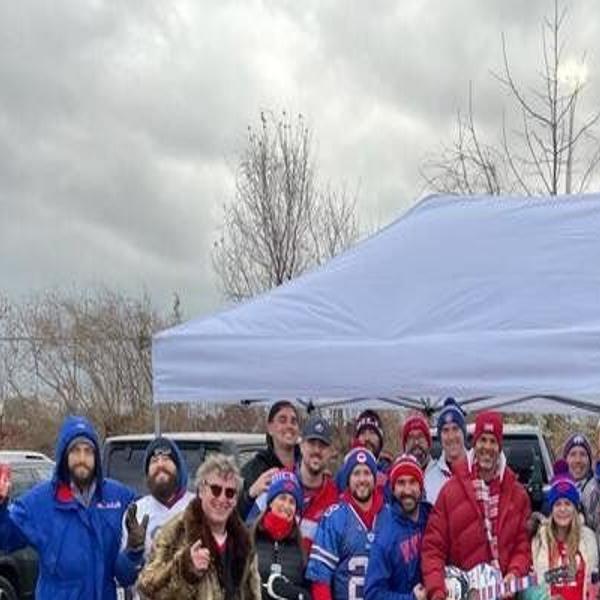 Fans help out after Bills Elvis says tailgate gear was taken