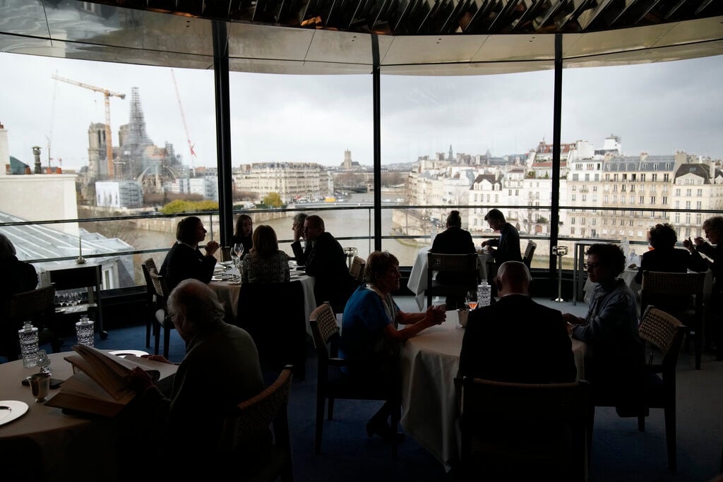 Real Life Ratatouille Restaurant Reopens Overlooking Paris 2024   658dafaf1e2b6.image 